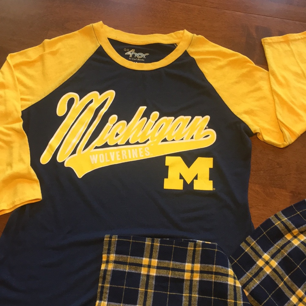 Michigan Wolverines 3/4 Sleeve T